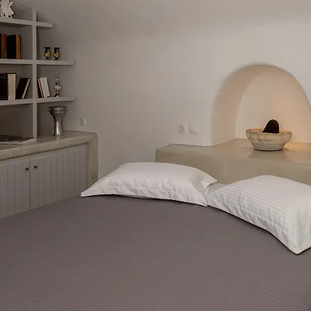 The Wine Nest * Megalochori (Santorini)